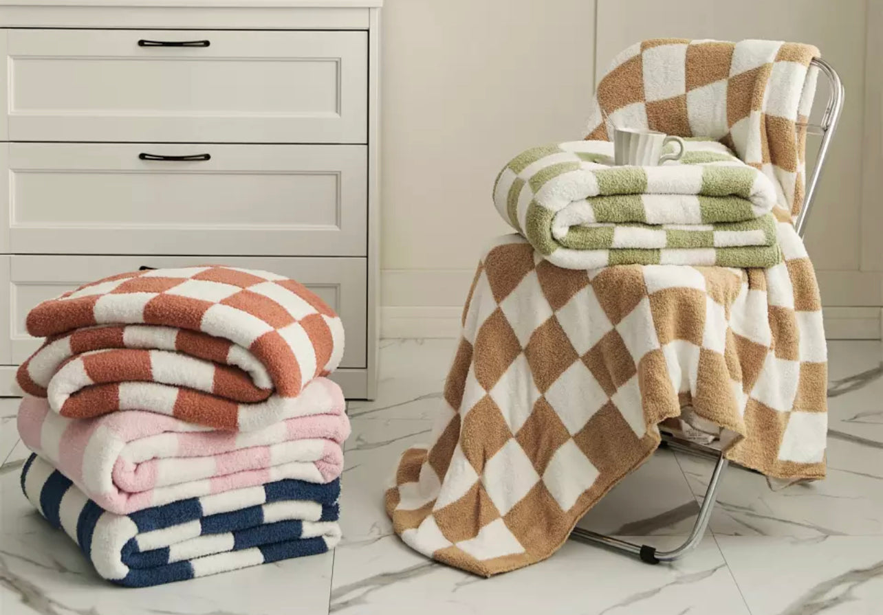 Checker board knit blanket (youth & adult sizes)