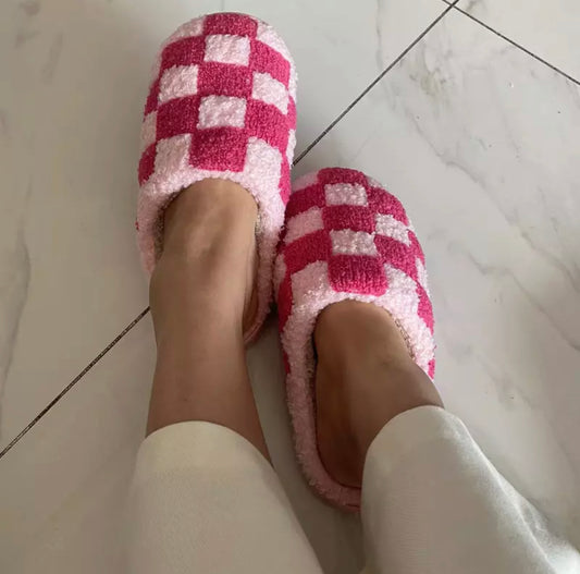 checkered slippers (more colors)